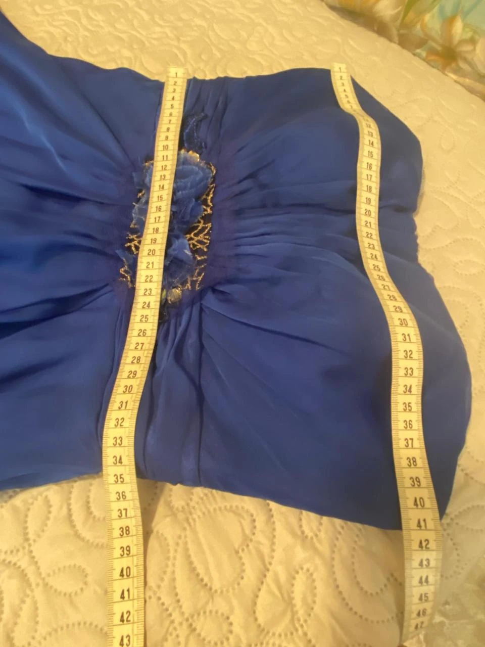 Vestido de festa romântico azul royal, corte "Hi-Lo" com pedrarias. – photo 13